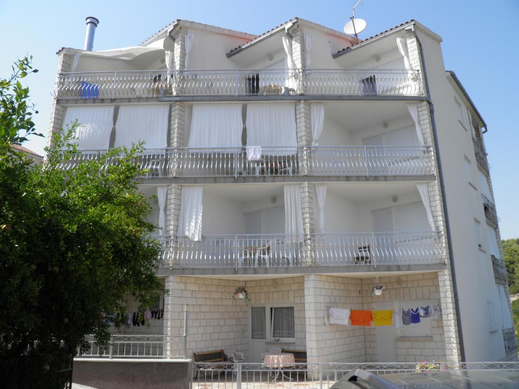 Apartments Horizont Traù Esterno foto